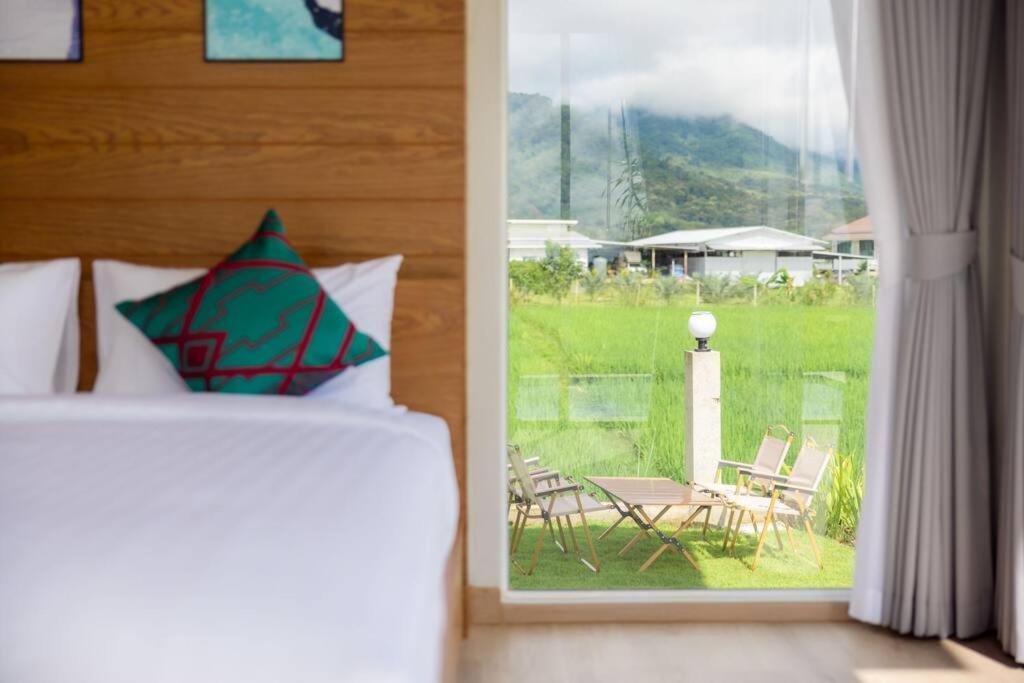 Vann House Chiang Rai- Near Mae Fah Luang विला Chiang Rai